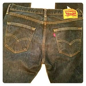 Levis mens jeans 32×36 style 501